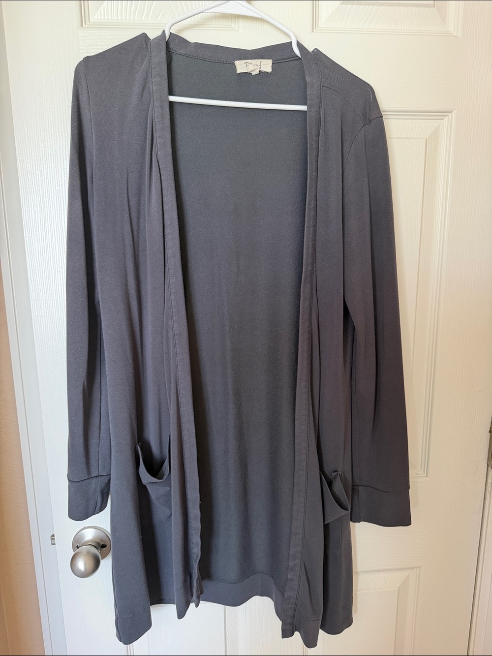Lightweight Gray Open-Front Cardigan with Pockets